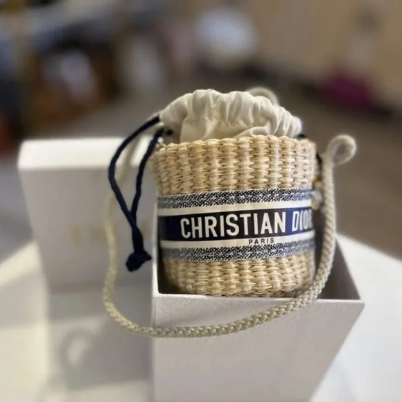 Dior Mini Beauty Bag - Picture 6 of 10